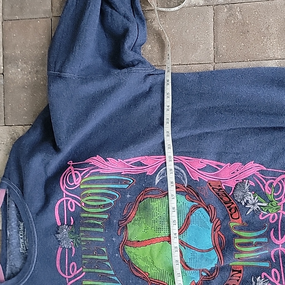 Urban Outfitters Fleetwood Mac Graphic Crewneck Oversized Relaxed Fit Sweatshirt - Picture 7 of 10
